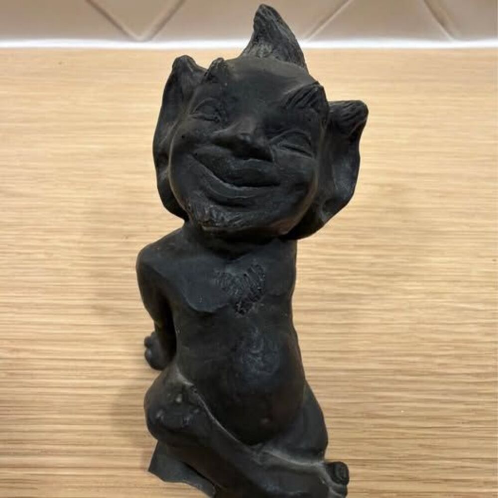 Vintage Hawaiian Menehune Black Lava Figurine Tiki Hawaii Souvenir Coco Joe Styl